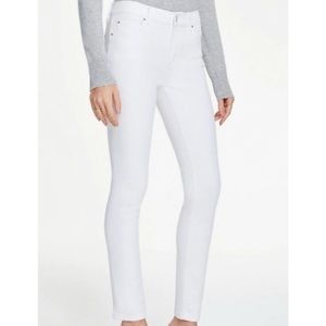 Ann Taylor Curvy jean